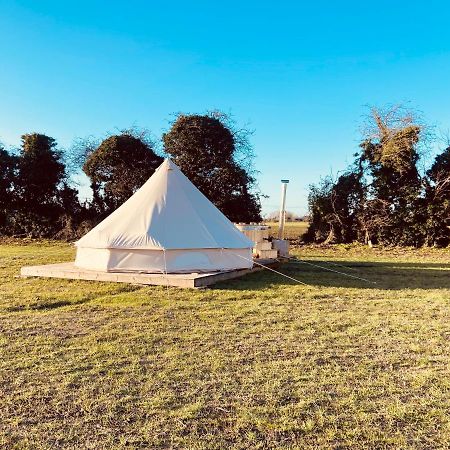 Fen Meadows Glamping - Luxury Cabins And Bell Tents Cambridge  Exterior photo